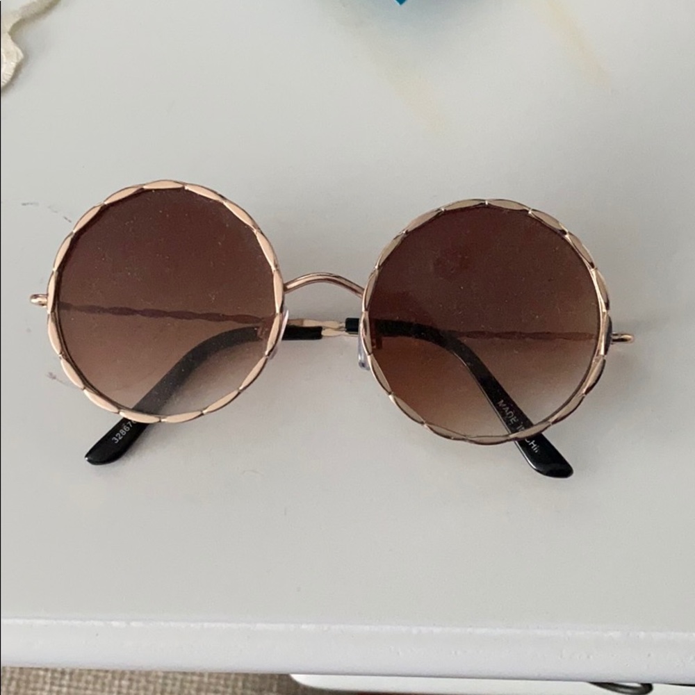 round shades